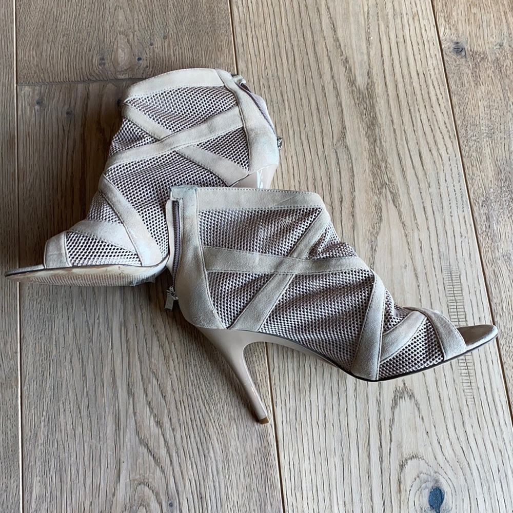 GUESS Stilettos